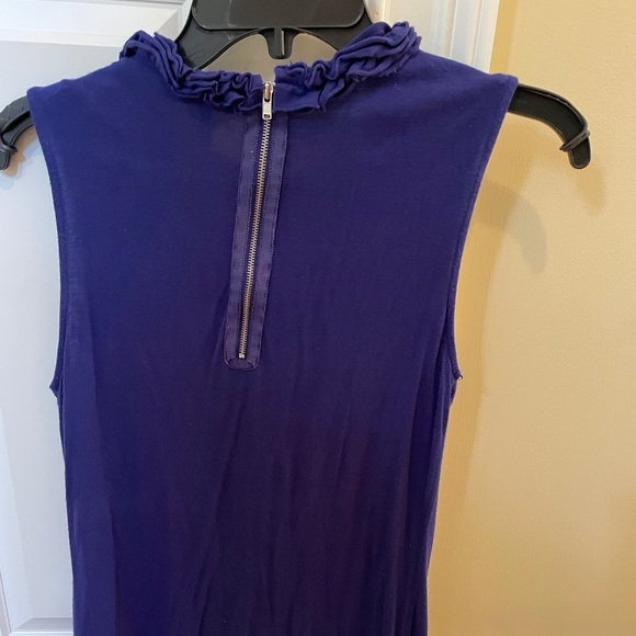 Kristin Davis ruffle front top, size M, purple - Picture 5 of 9